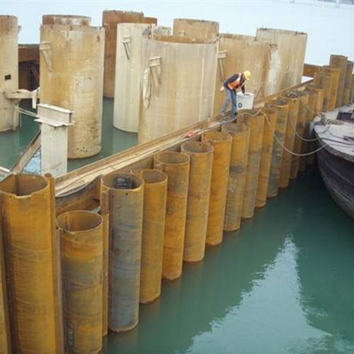 宜宾钢护筒现场安装